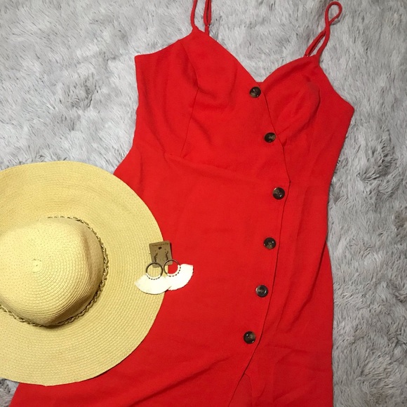 LAST CHANCE!! ONLY 1 LEFT - Classy Red Dress - Picture 2 of 5